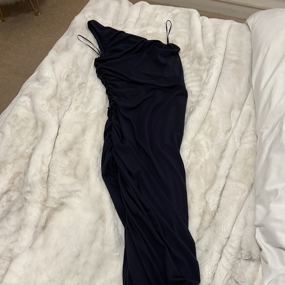 Aritzia Dress, Ten by Babaton
VERTIGO MIDI DRESS, navy - Picture 5 of 5